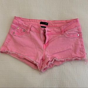 hot pink jean shorts aqua